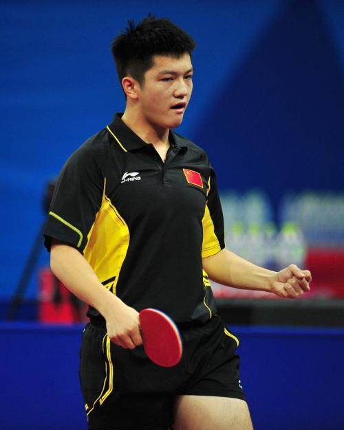 一举拉开比 一举拉开比