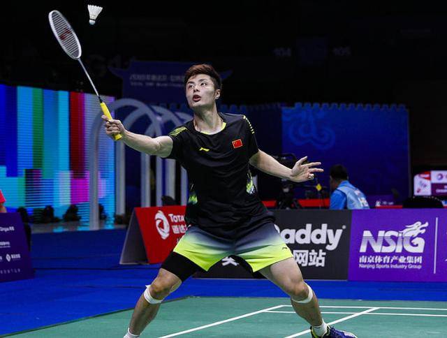 的胶着迅速 的胶着迅速