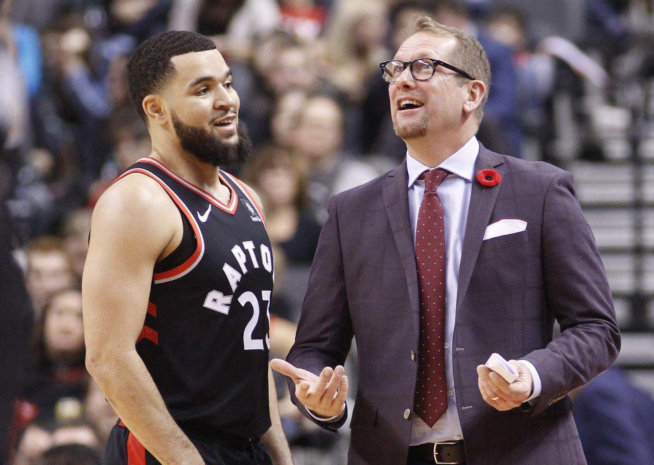 条清晰的发 条清晰的发