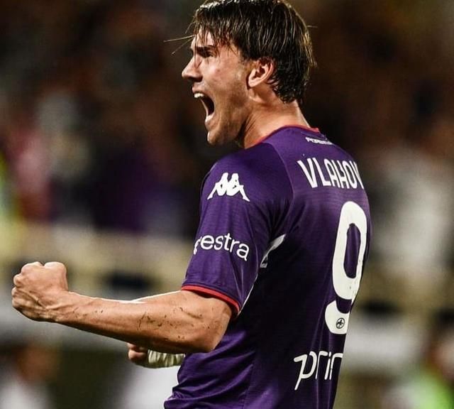 他帮助切尔 他帮助切尔