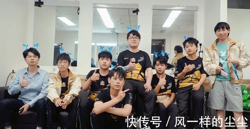 他允许球员 他允许球员