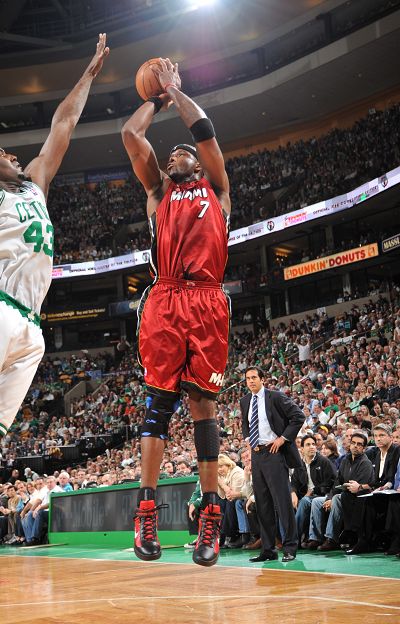 掠过城市穹 掠过城市穹